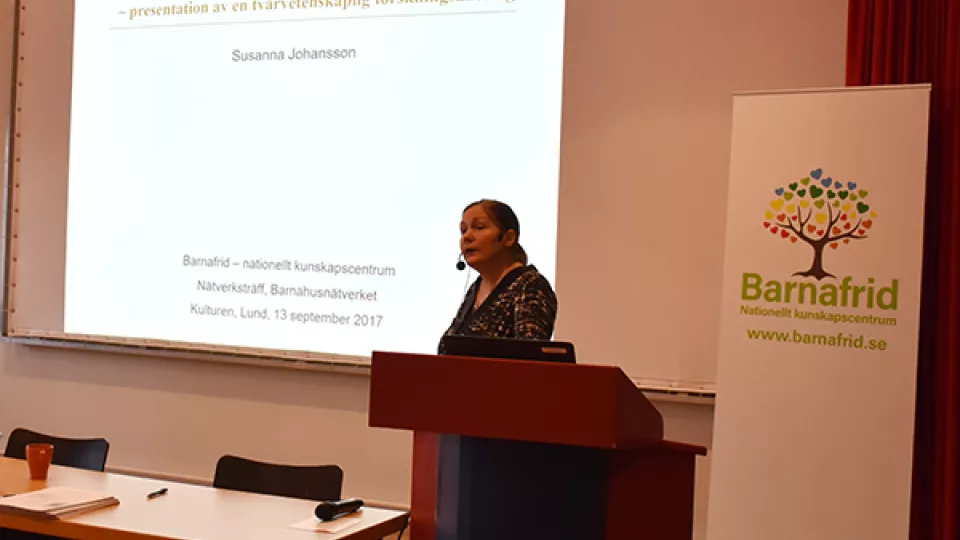 Susanna Johansson talar på träff för Barnahusnätverket på Kulturen i Lund den 13 september 2017