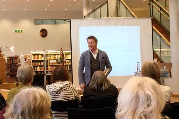 Marcus Knutagård föreläser på Stadsbiblioteket i Lund 2015